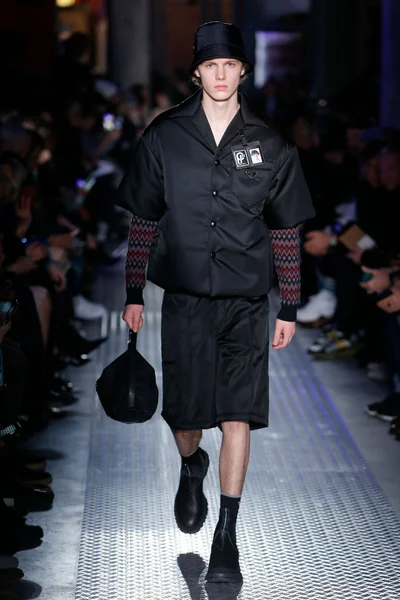 Look 1